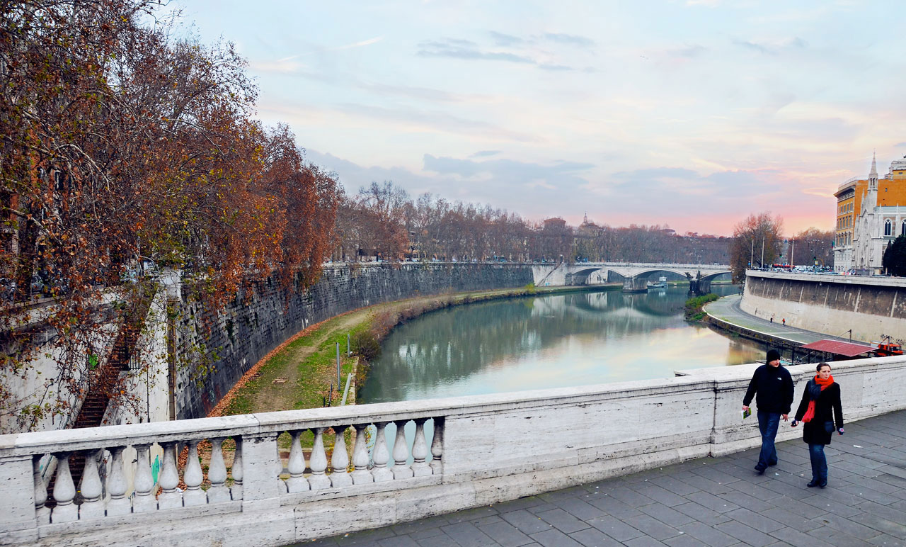 Walking   over  a   Bridge   –  Florence ,  Italy